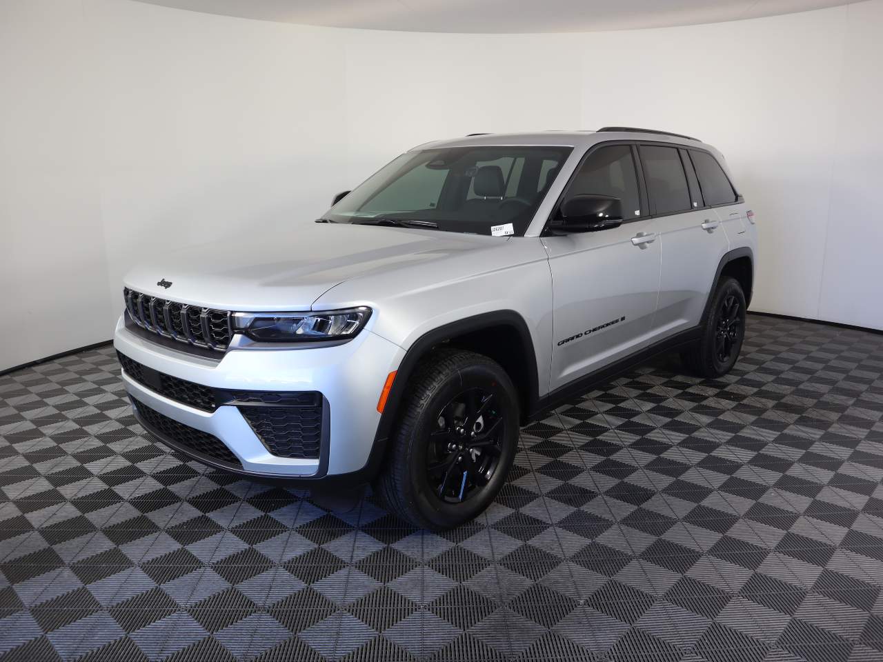 2026 Jeep Grand Cherokee Altitude