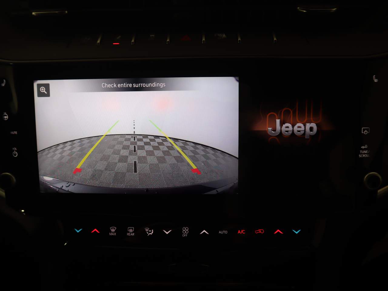 2026 Jeep Grand Cherokee Altitude