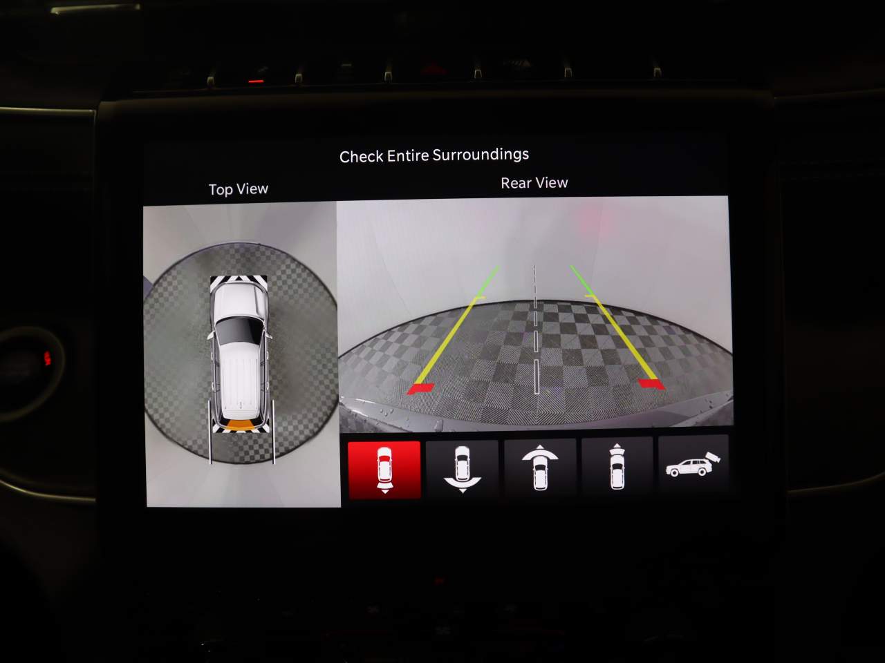 2025 Jeep Grand Cherokee Limited photo 2