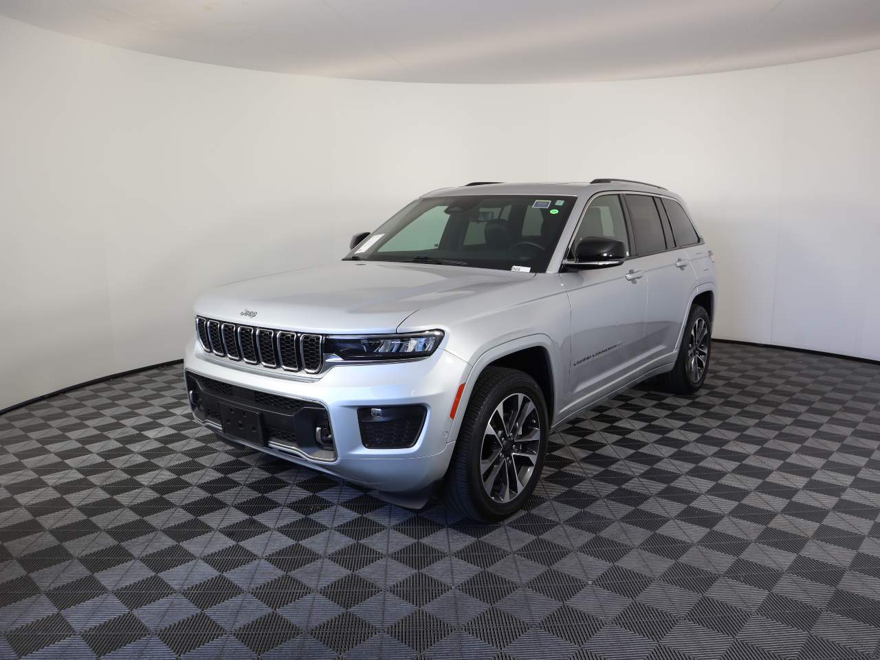 2022 Jeep Grand Cherokee Overland