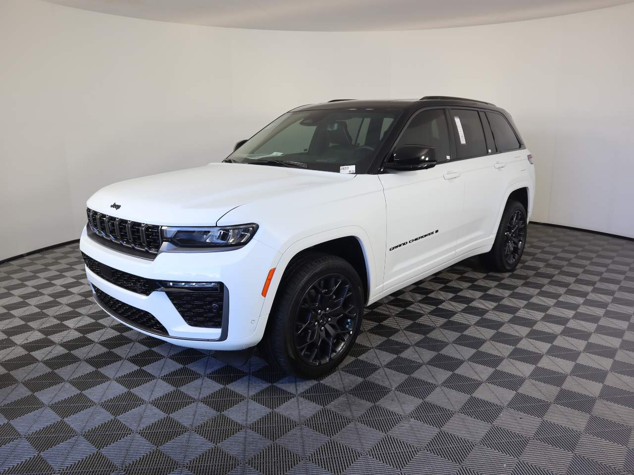 2026 Jeep Grand Cherokee Summit