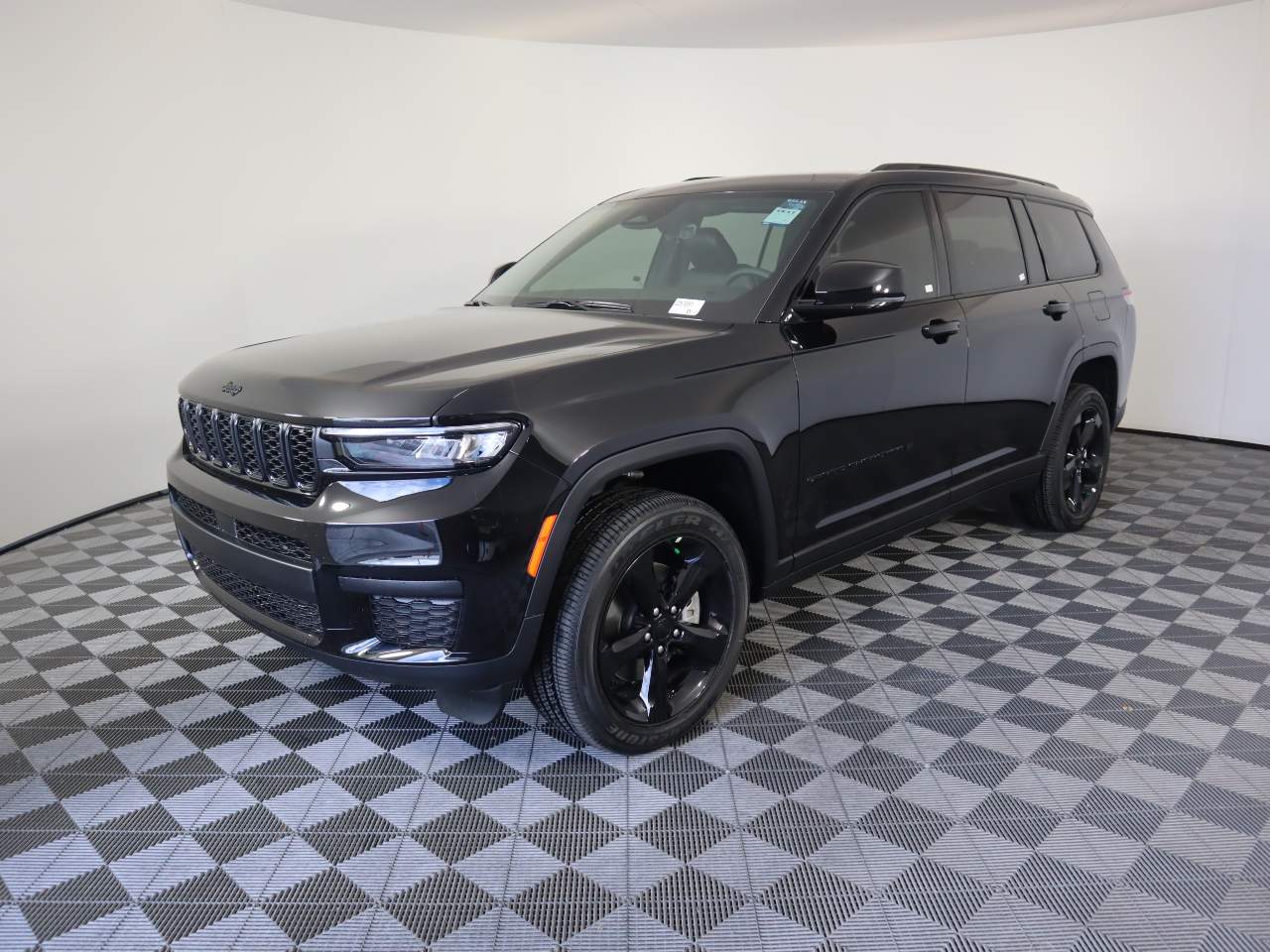 2025 Jeep Grand Cherokee L Laredo