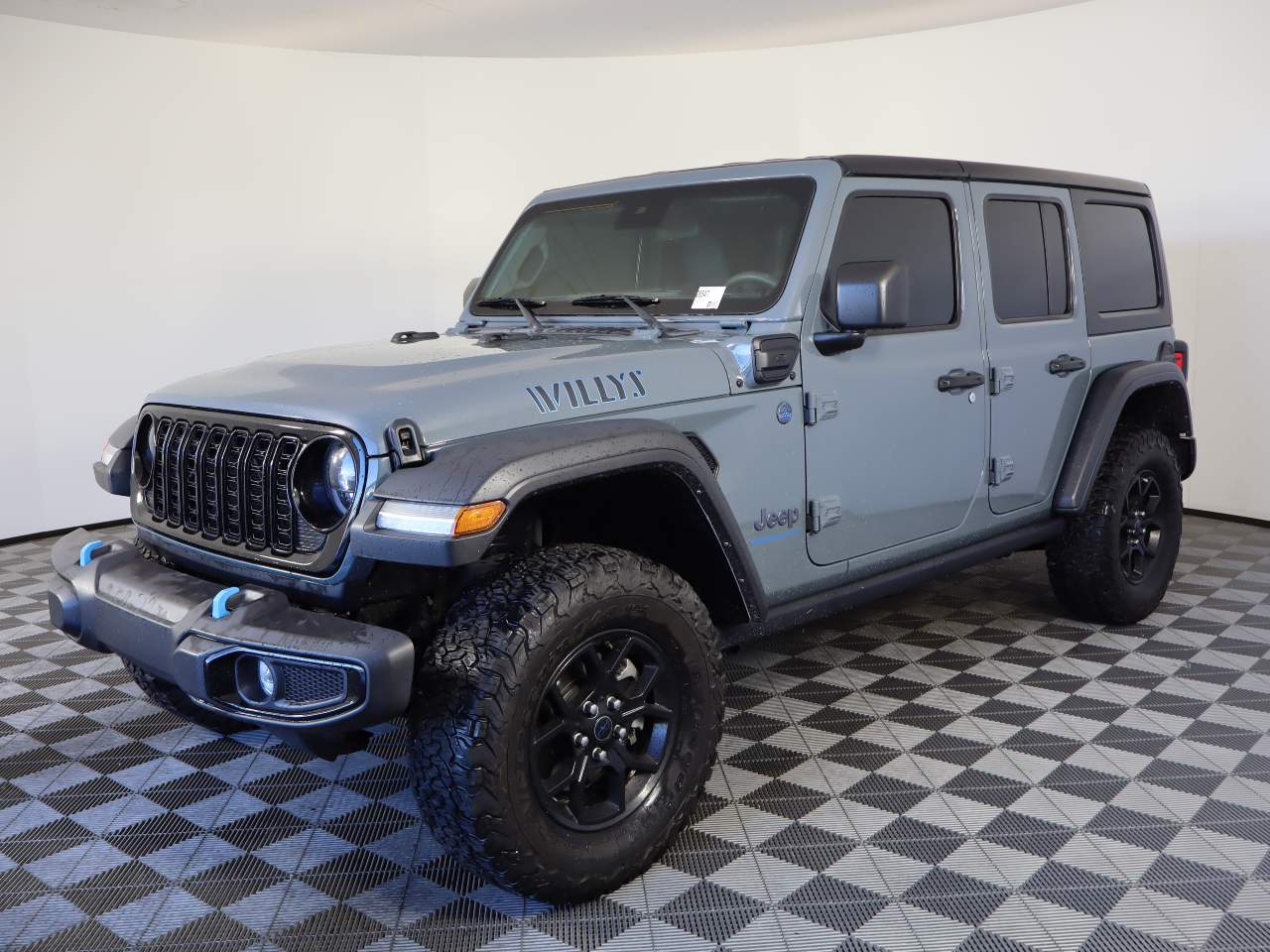 2024 Jeep Wrangler 4dr SUV 4X4