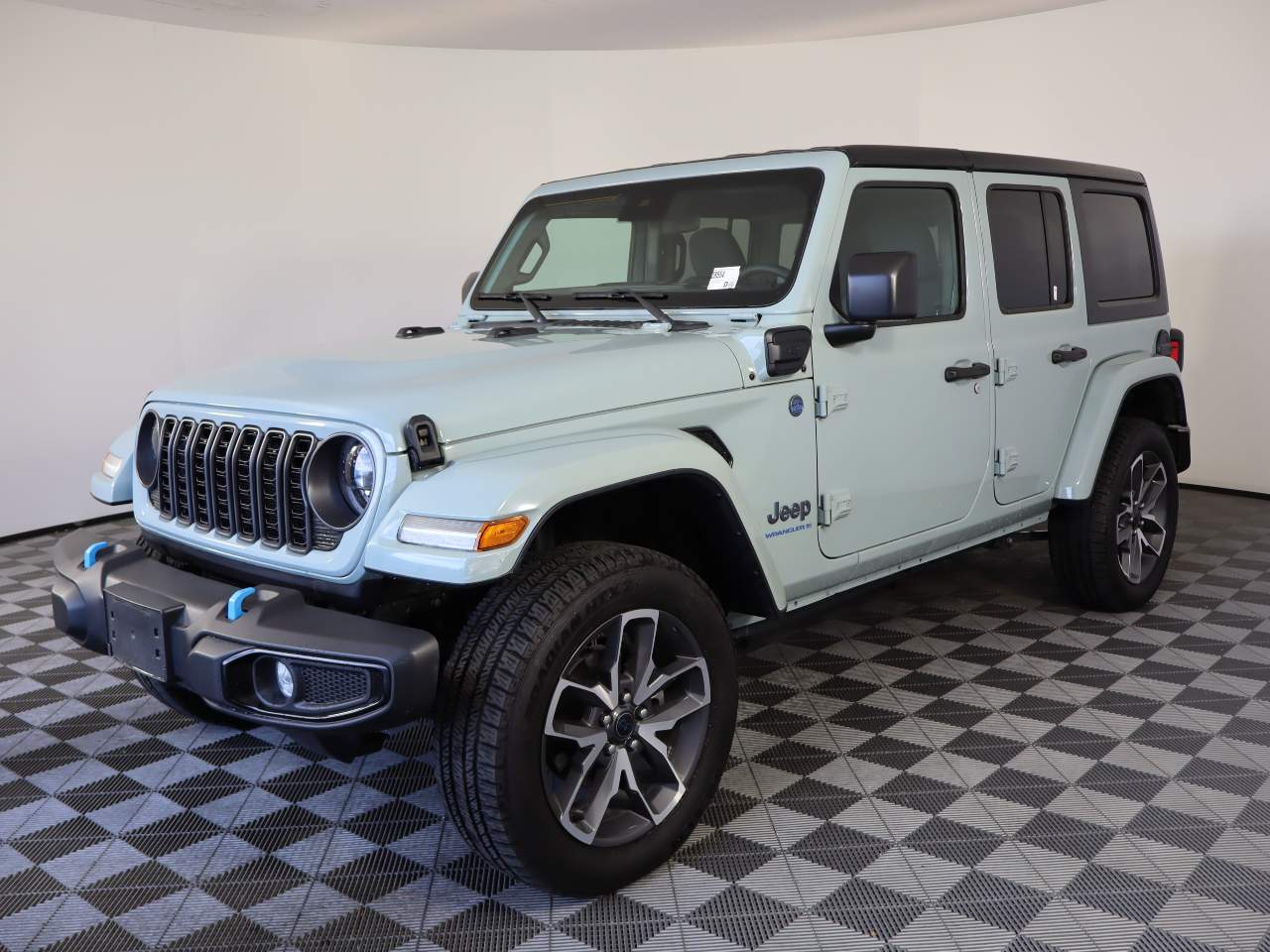 2024 Jeep Wrangler 4dr SUV 4X4