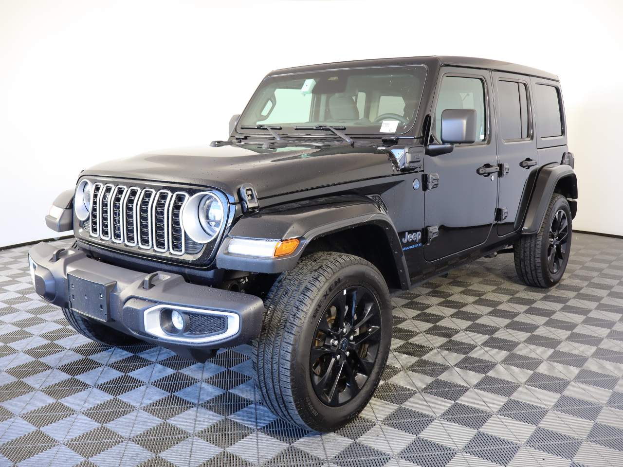 2025 Jeep Wrangler Sahara 4xe