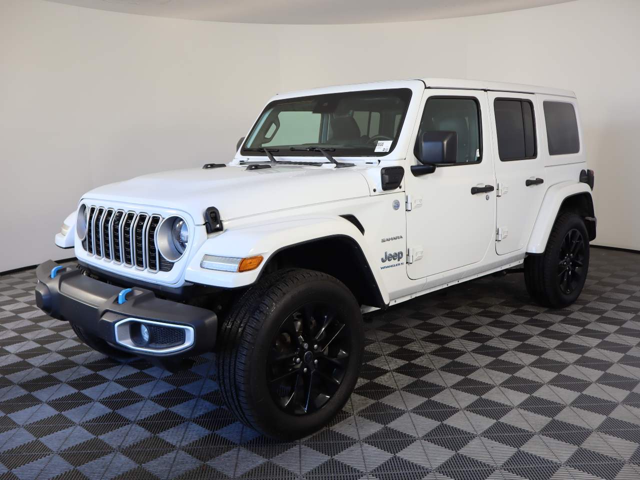 2024 Jeep Wrangler 4dr SUV 4X4