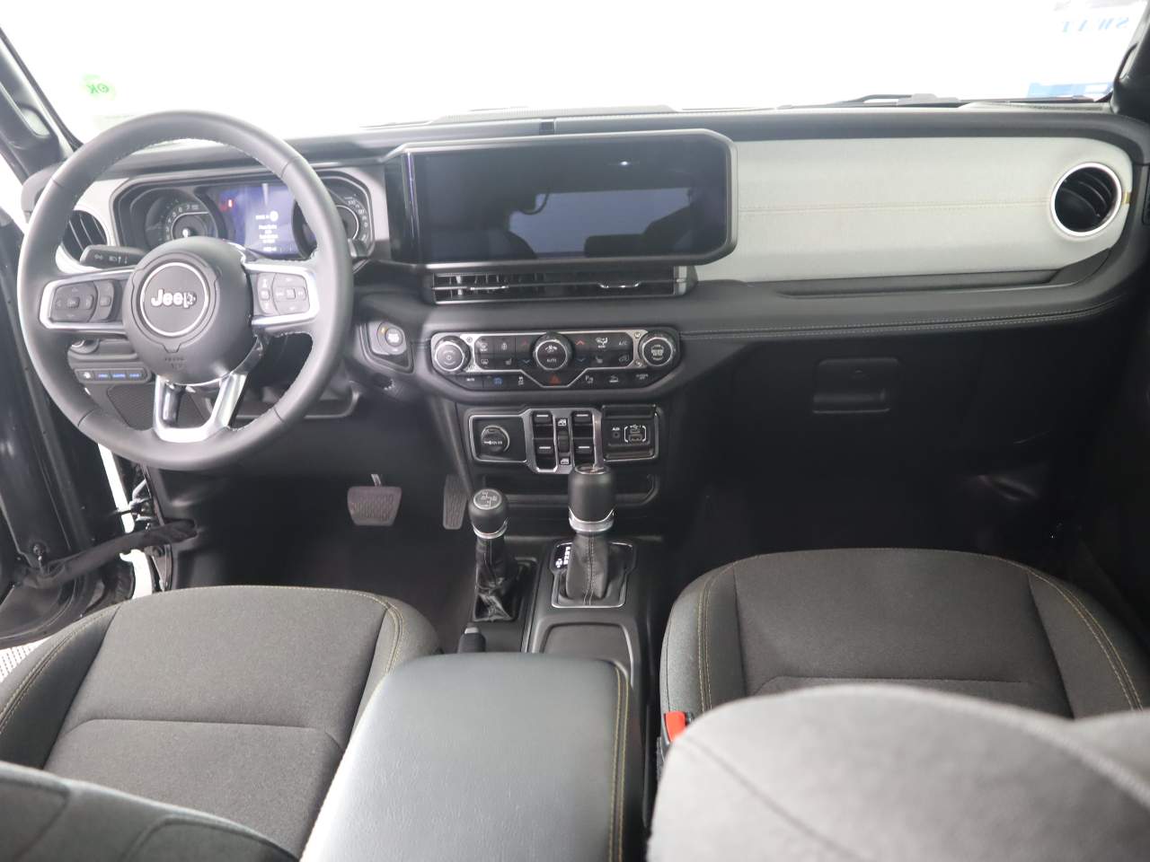2025 Jeep Wrangler 4xe Sahara 4XE - Photo 12