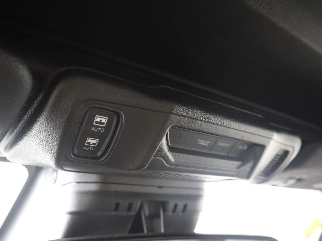 2025 Jeep Wrangler 4xe Sahara 4XE - Photo 17