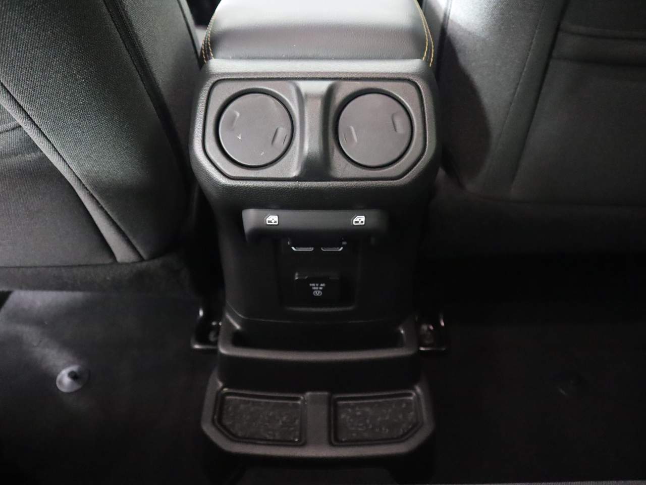 2025 Jeep Wrangler 4xe Sahara 4XE - Photo 11