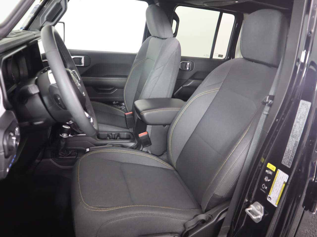 2025 Jeep Wrangler 4xe Sahara 4XE - Photo 9