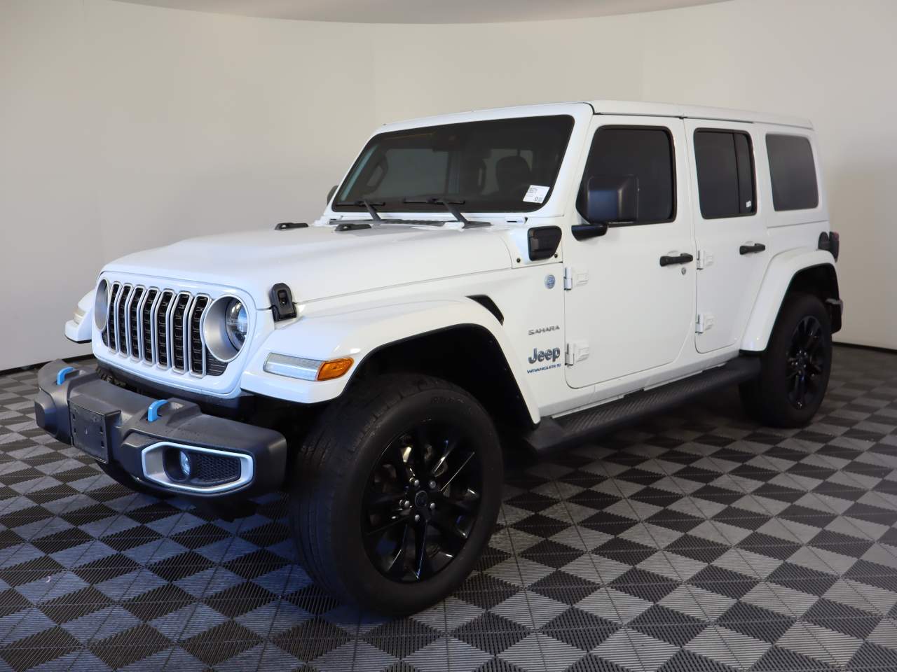 2024 Jeep Wrangler 4dr SUV 4X4