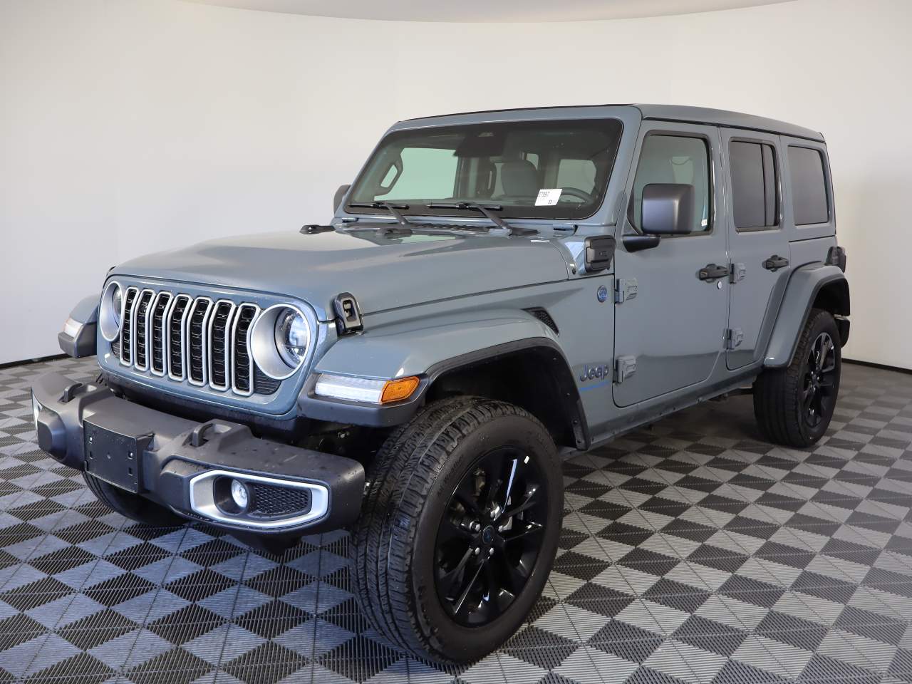 2025 Jeep Wrangler Sahara 4xe