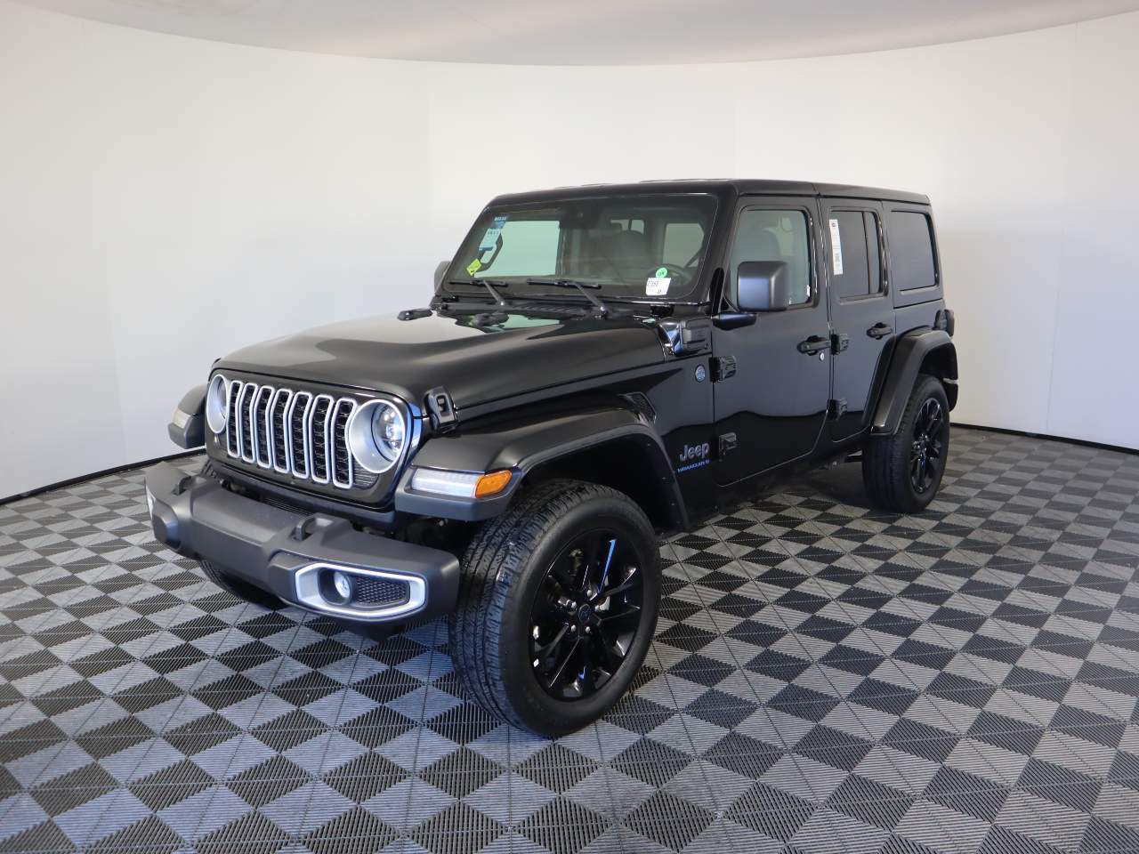 2025 Jeep Wrangler Sahara 4xe