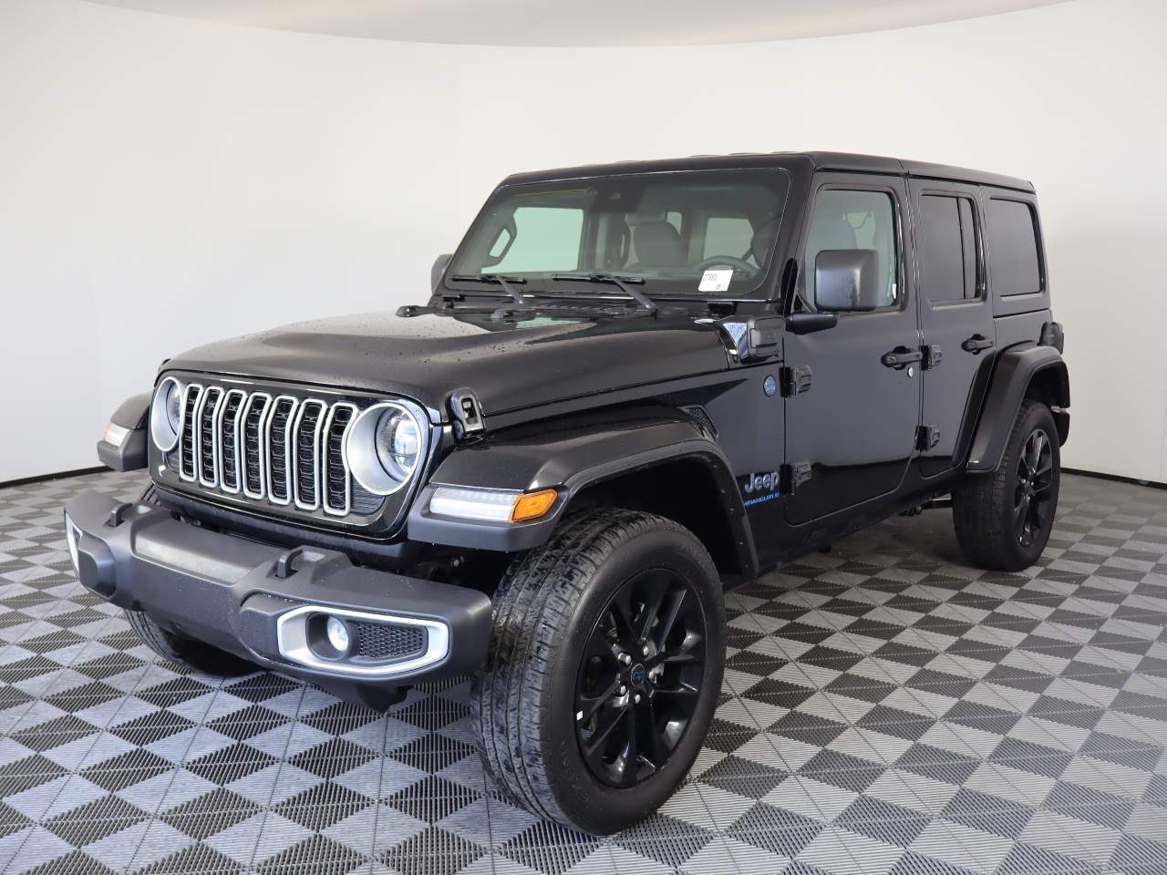 2025 Jeep Wrangler Sahara 4xe