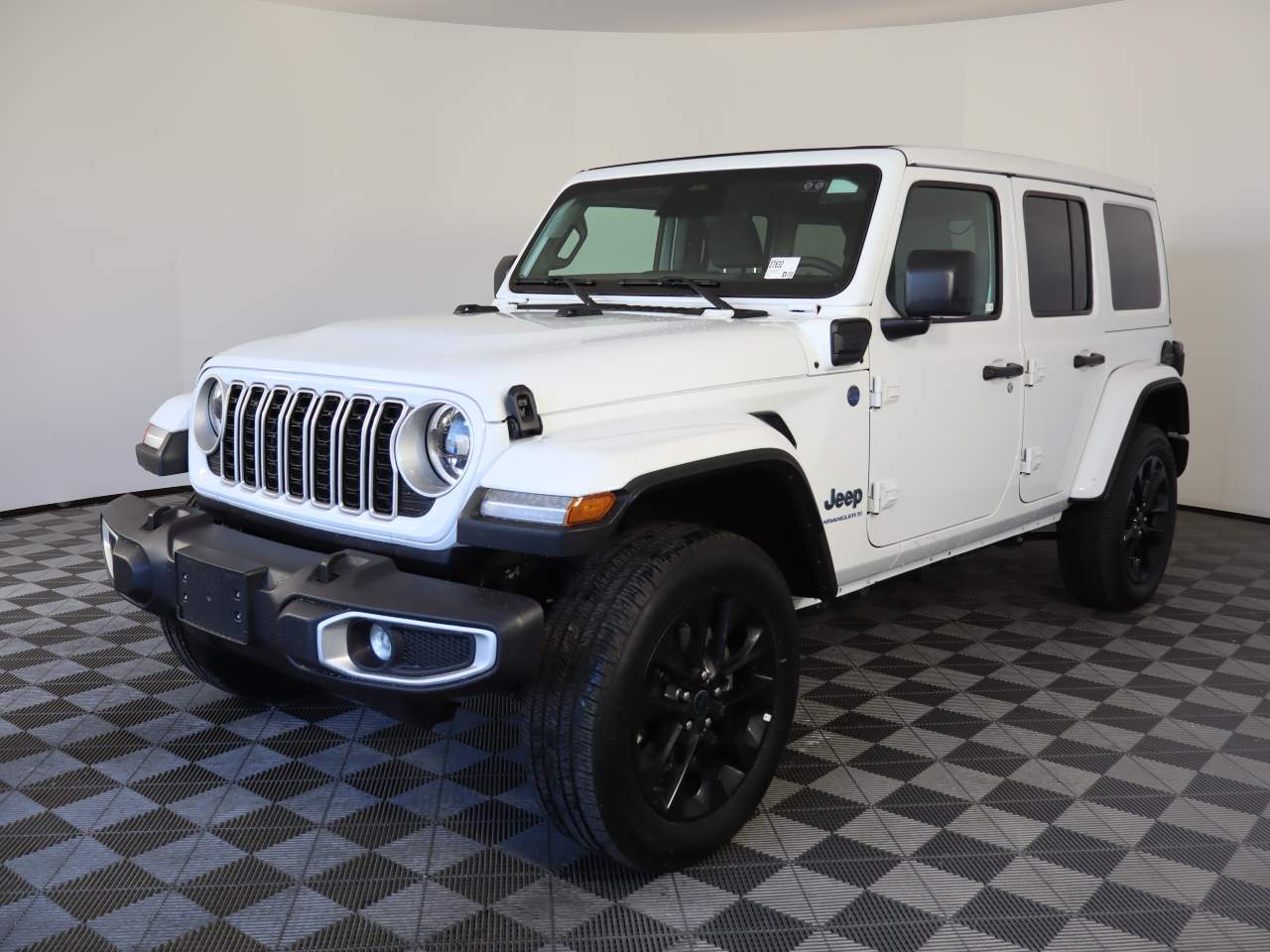 Bright White Clear Coat 2025 Jeep Wrangler 4xe Sahara 4WD SUV / Crossover Four-Wheel Drive 8-Speed Automatic