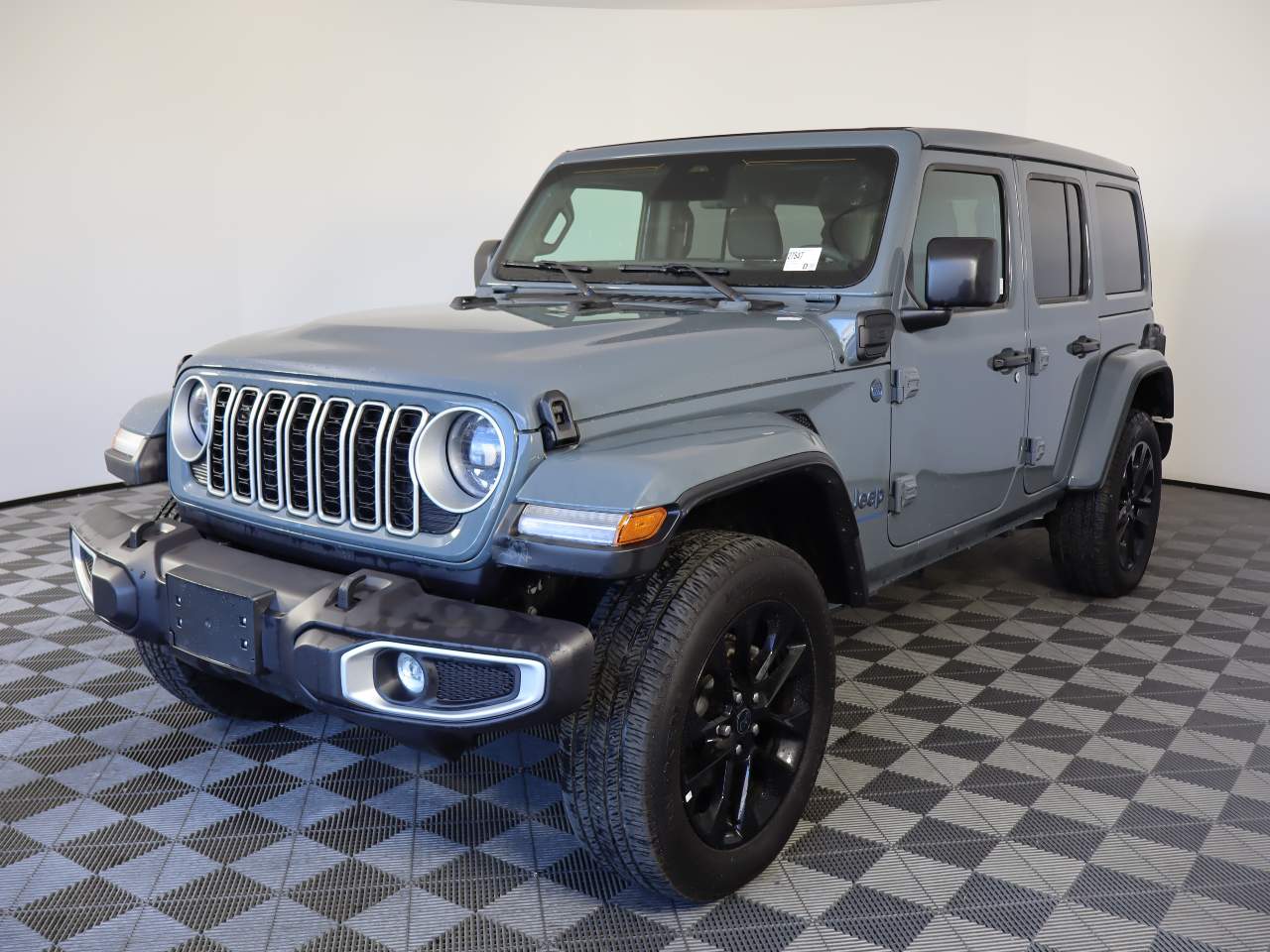 2025 Jeep Wrangler Sahara 4xe