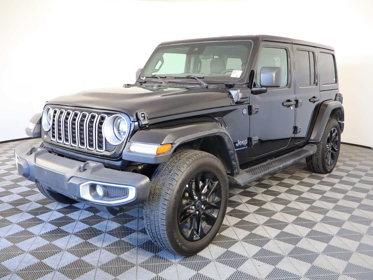 2025 Jeep Wrangler Sahara 4xe