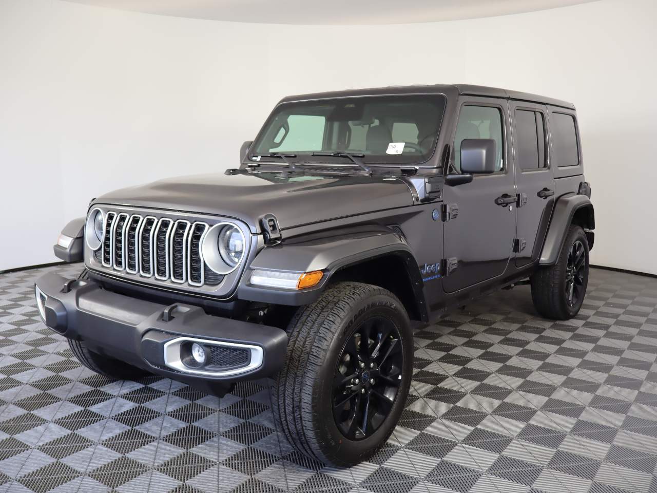 2025 Jeep Wrangler Sahara 4xe