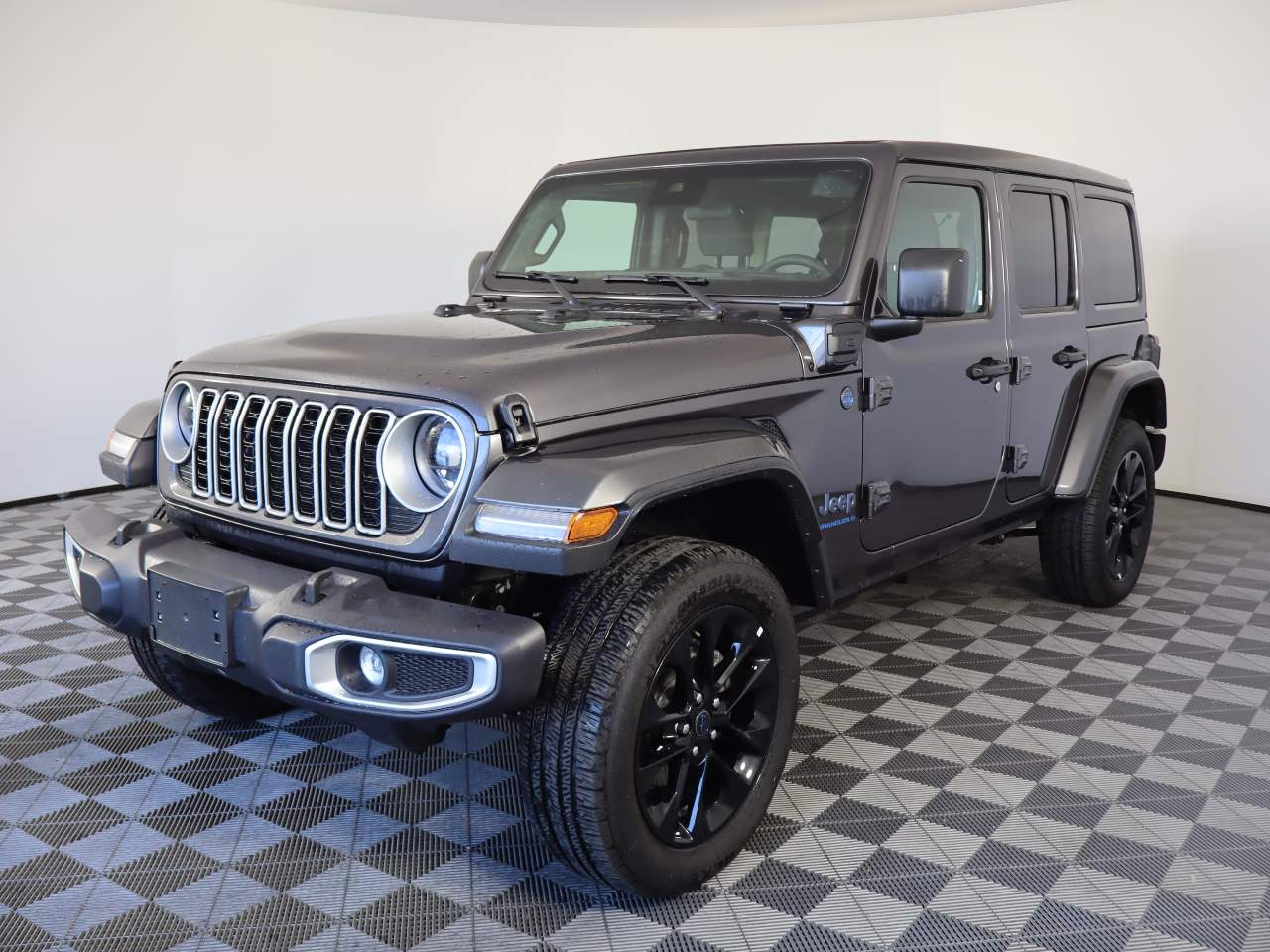 2025 Jeep Wrangler Sahara 4xe