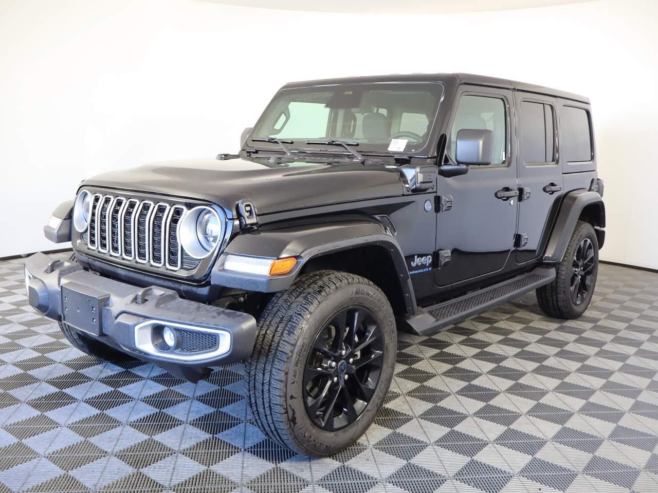 2025 Jeep Wrangler Sahara 4xe