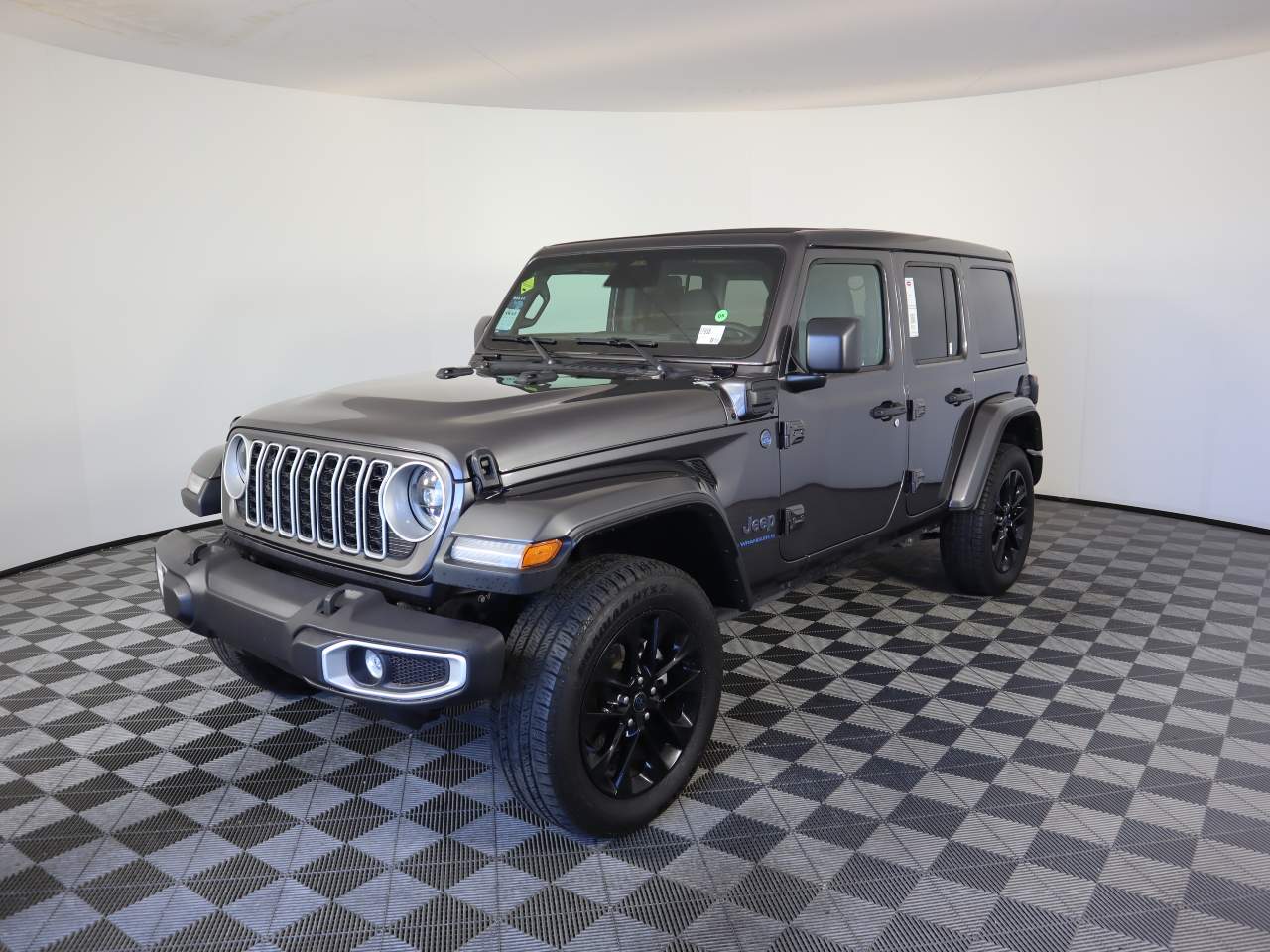 2025 Jeep Wrangler Sahara 4xe