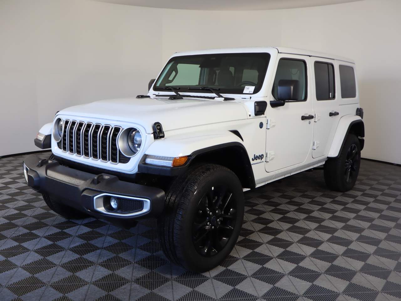 2025 Jeep Wrangler Sahara 4xe