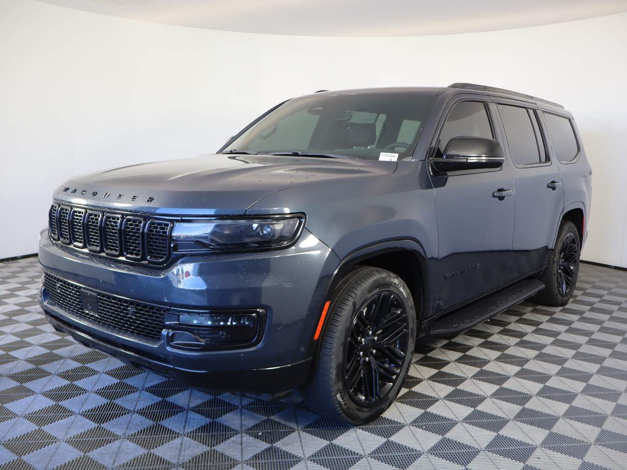 2023 Jeep Wagoneer Carbide
