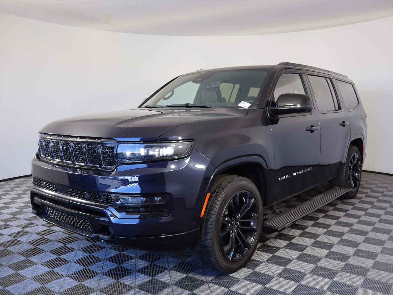 2023 Jeep Grand Wagoneer Series III