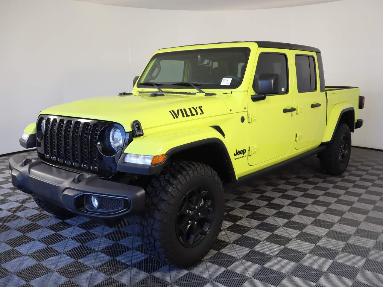 2023 Jeep Gladiator Willys Crew Cab