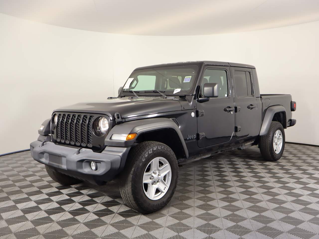 2020 Jeep Gladiator Sport S Crew Cab