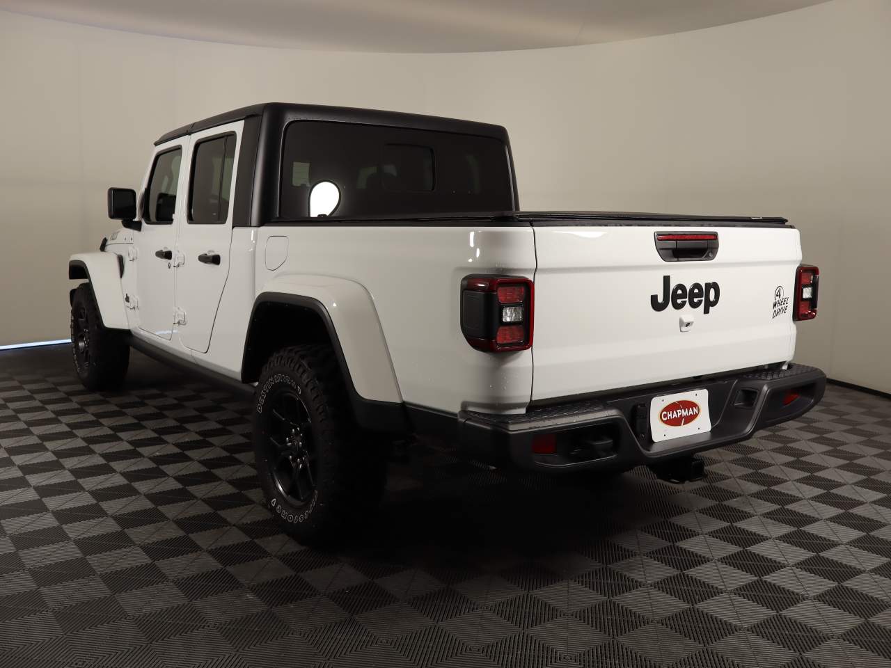 2024 Jeep Gladiator Willys Crew Cab