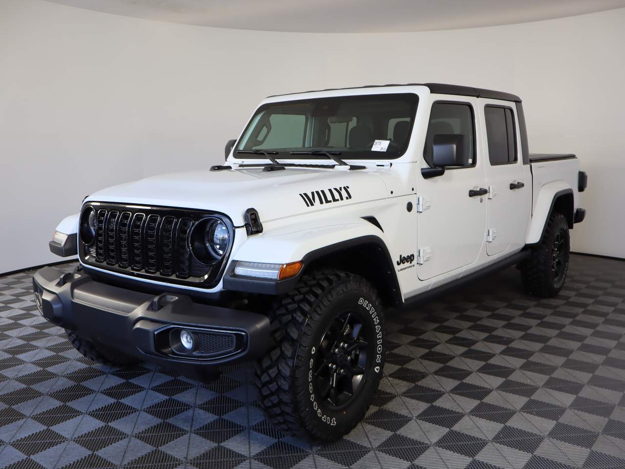 2024 Jeep Gladiator Willys Crew Cab