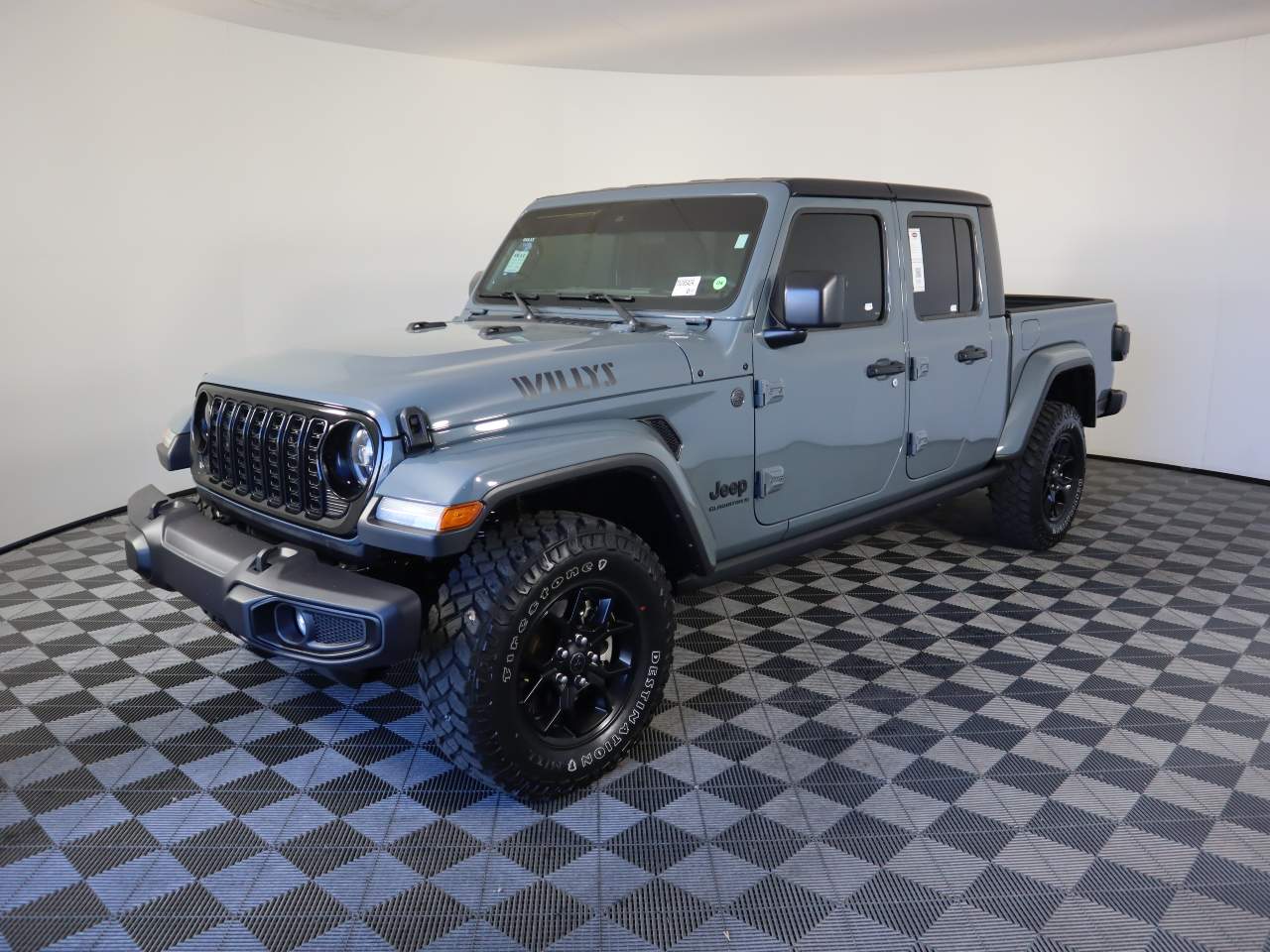 2024 Jeep Gladiator Willys Crew Cab