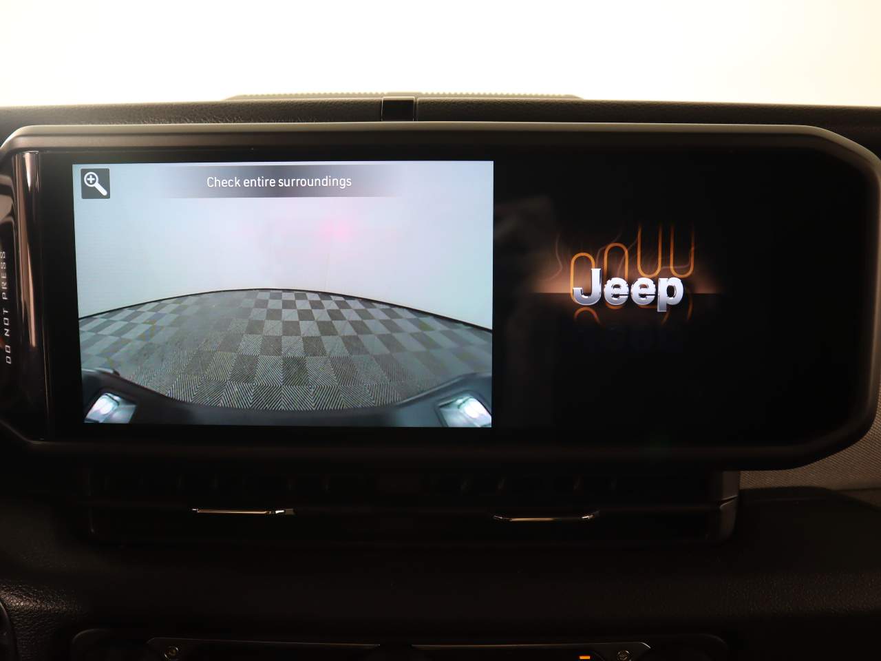 2024 Jeep Gladiator Willys Crew Cab