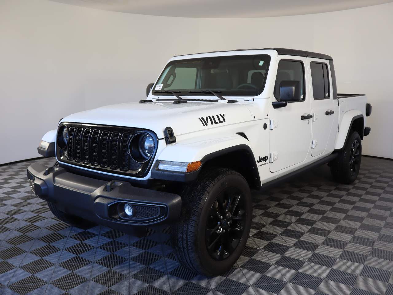 2024 Jeep Gladiator Willys Crew Cab