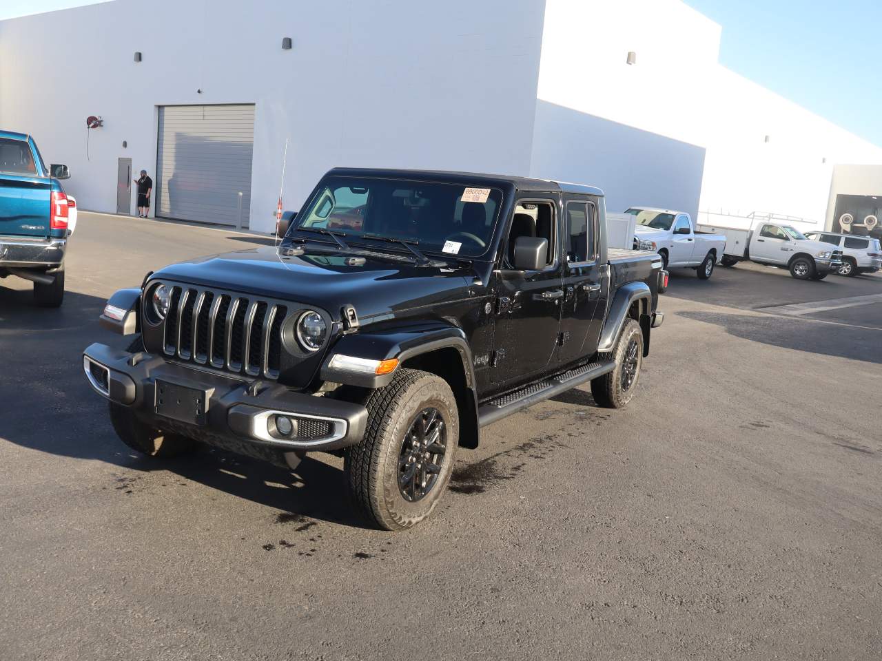 2023 Jeep Gladiator Sport S Crew Cab