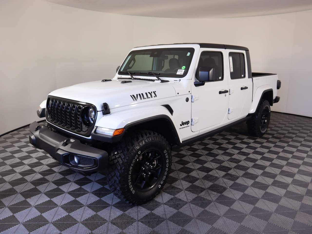 2025 Jeep Gladiator Willys's photo
