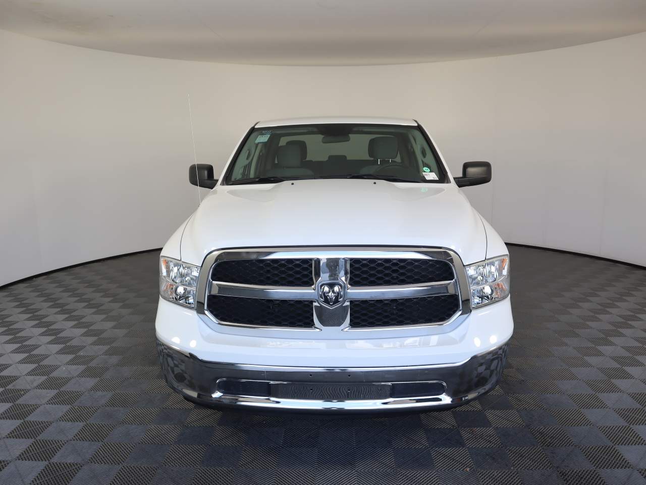 2022 Ram 1500 Classic SLT Crew Cab