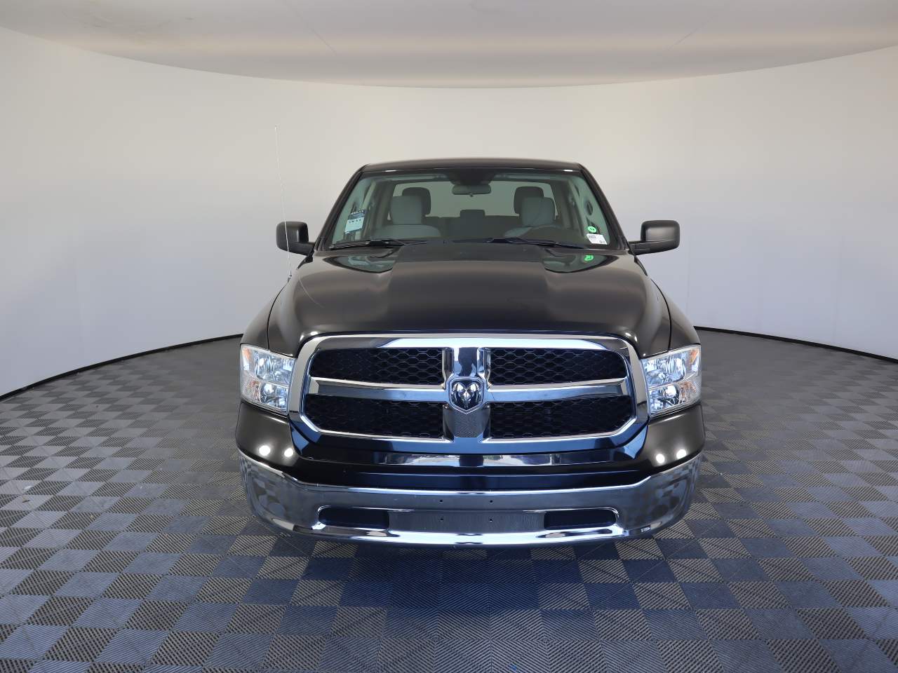 2022 Ram 1500 Classic SLT Crew Cab