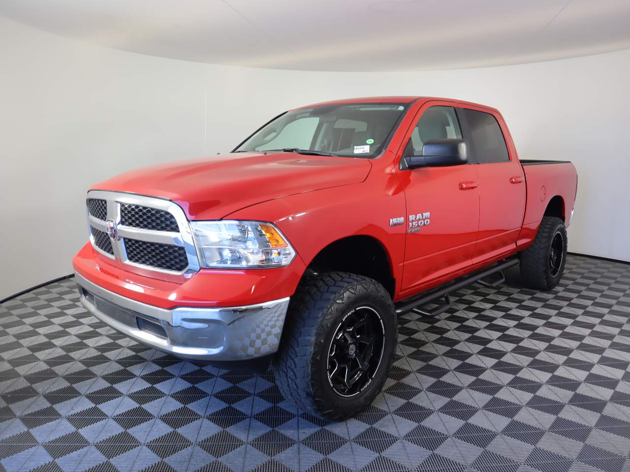 2020 Ram 1500 Classic SLT Crew Cab