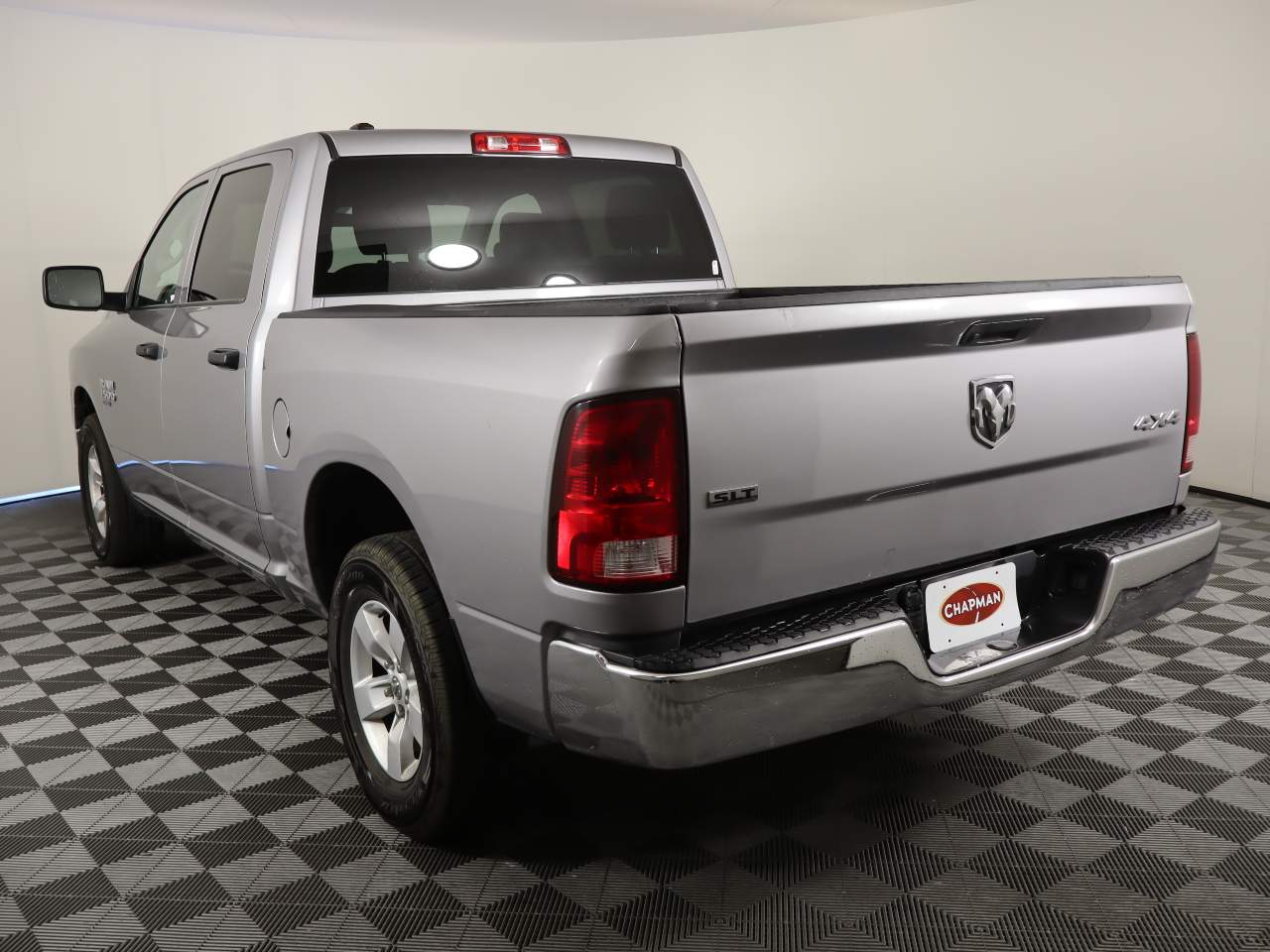 2022 Ram 1500 Classic SLT Crew Cab