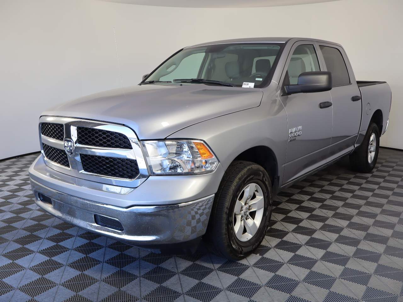 2022 Ram 1500 Classic SLT Crew Cab