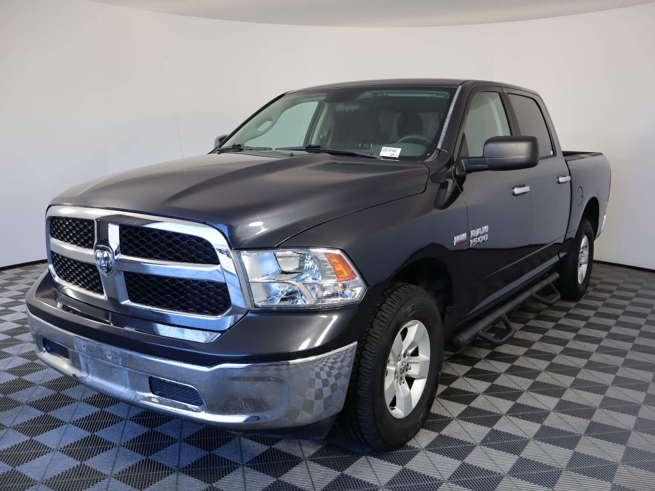 2017 Ram 1500 SLT Crew Cab