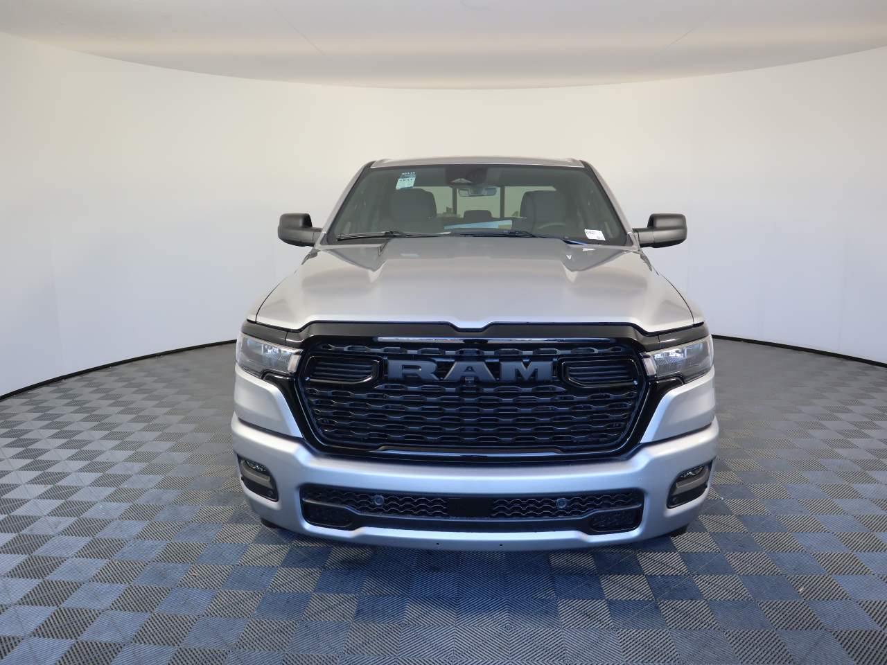 2025 Ram 1500 Crew Cab Tradesman
