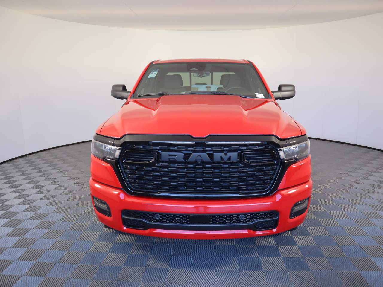 2025 Ram 1500 Crew Cab Tradesman