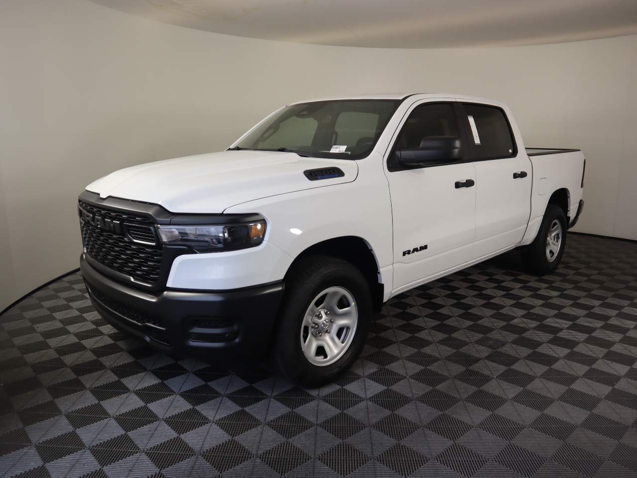 2025 Ram 1500 Crew Cab Tradesman
