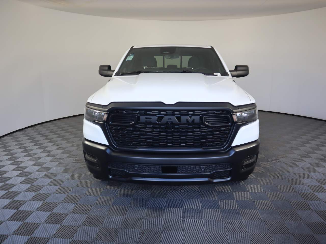 2025 Ram 1500 Crew Cab Tradesman