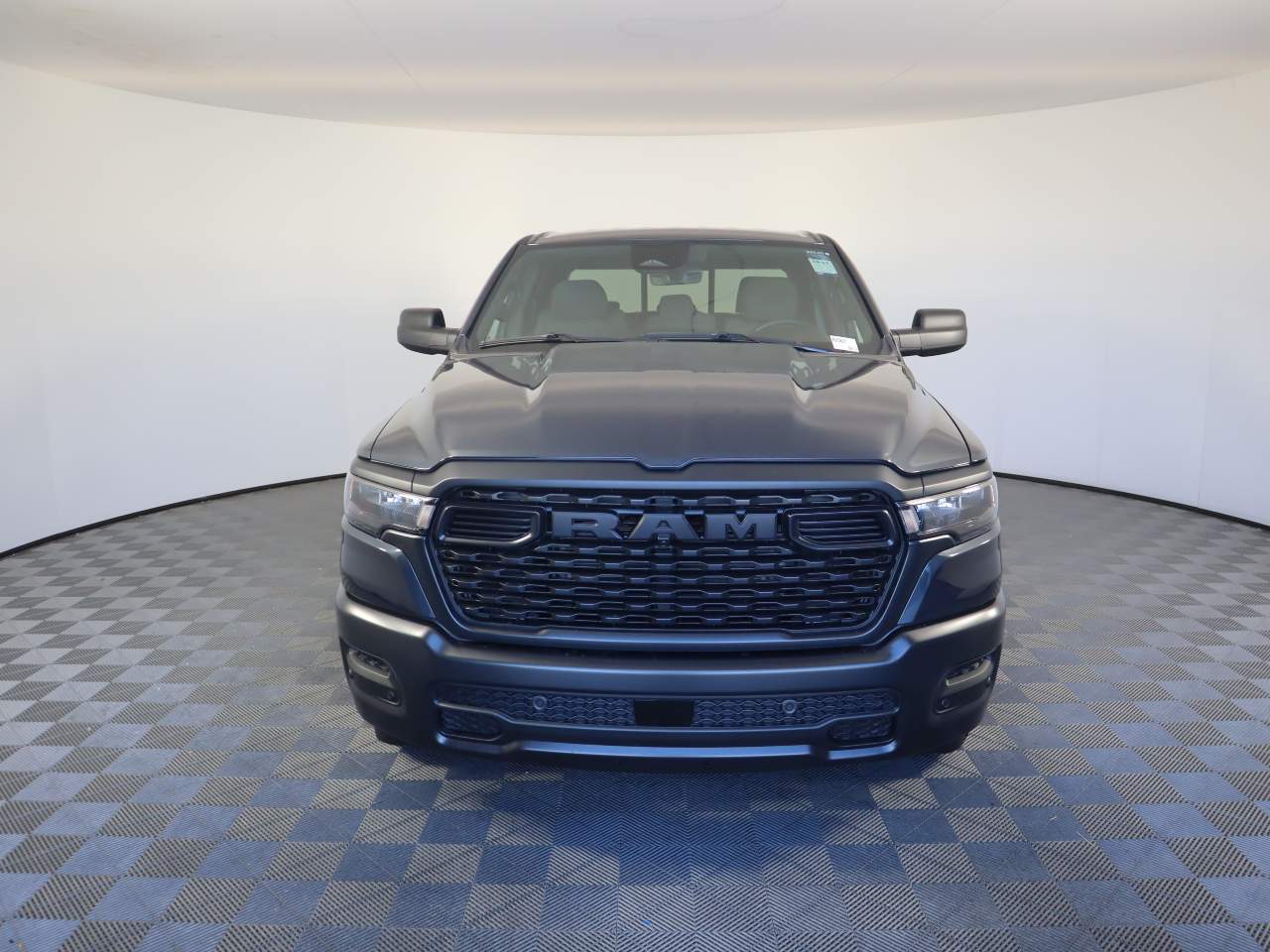 2025 Ram 1500 Crew Cab Tradesman