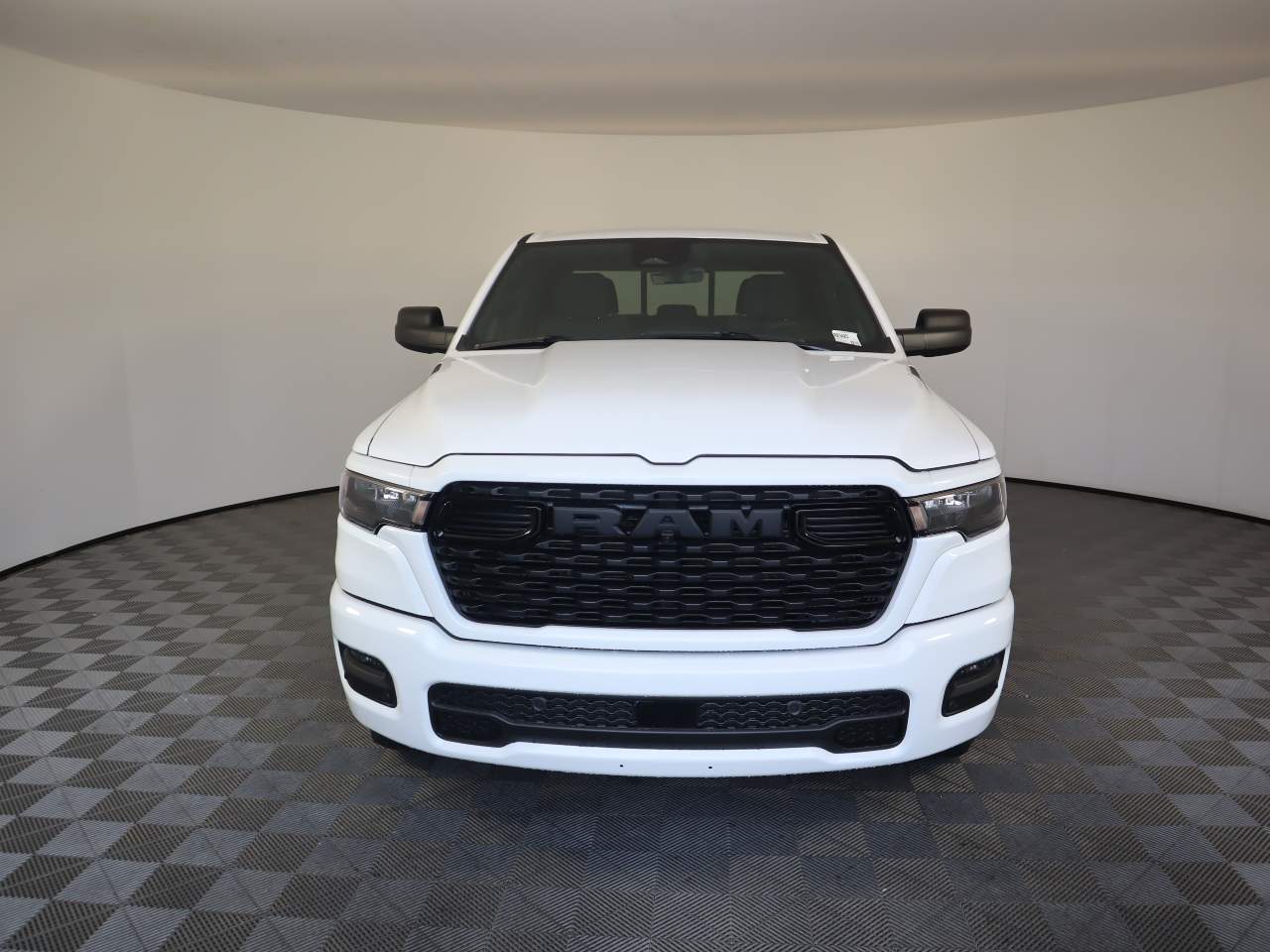 2025 Ram 1500 Crew Cab Tradesman
