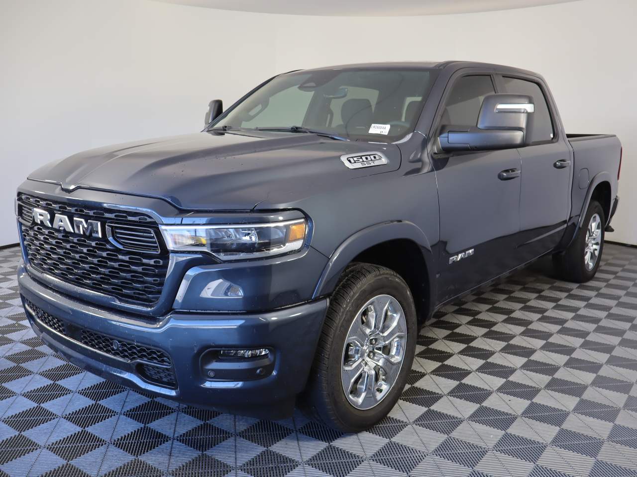 2025 RAM 1500 Big Horn/Lone Star 4x4 Crew Cab 5'7's photo